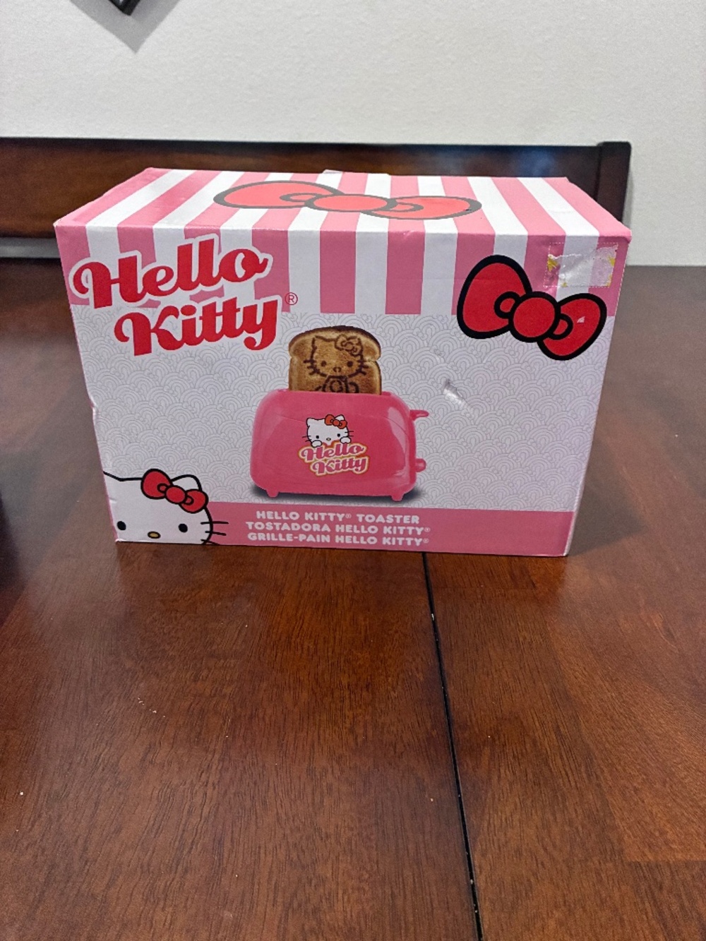 Hello Kitty toaster